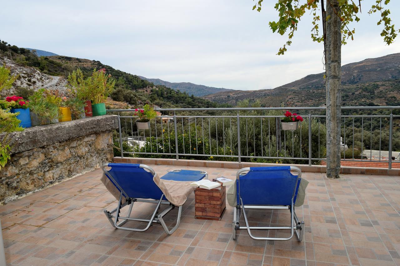 Villa Portreto Kambanos Bagian luar foto