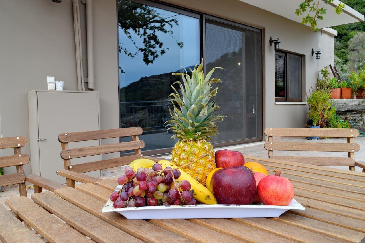 Villa Portreto Kambanos Bagian luar foto